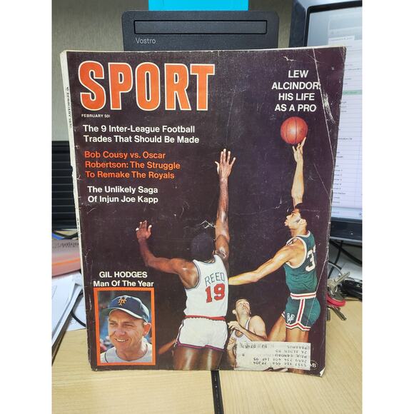 Sport Magazine (Feb 1970) Lew Alcindor/Kareem Abdul Jabbar Willis Reed Cover NBA - Picture 1 of 9